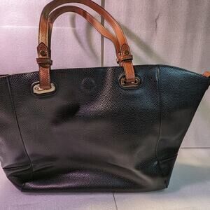 GH Bass Co. Black leather tote with brown handles